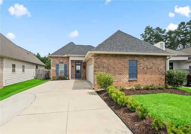 2nd image of 3025 Lost Lake Ln, Madisonville, LA 70447 | MLS# 2564833