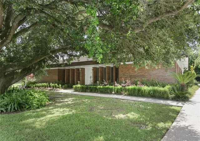 1st image of 520 Fairfield Ave, Gretna, LA 70056 | MLS# 2564139