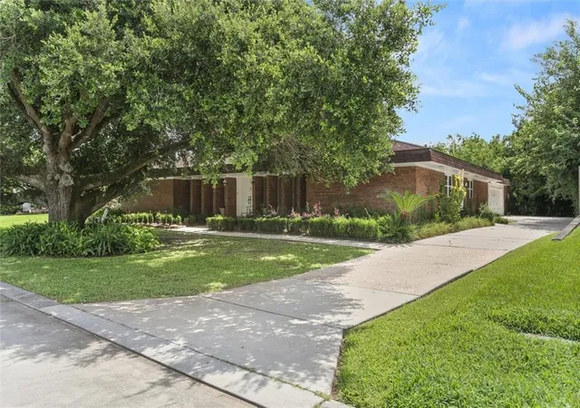 3rd image of 520 Fairfield Ave, Gretna, LA 70056 | MLS# 2564139