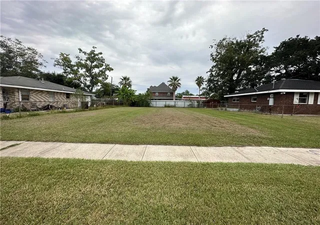 Homes for sale in St. Bernard, LA | 1933 Heights Dr, St. Bernard, LA 70085 | MLS# 2564898