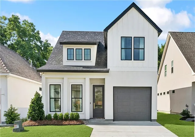 1st image of 105 Coushatta Circle Circle, Madisonville, LA 70447 | MLS# 2564905