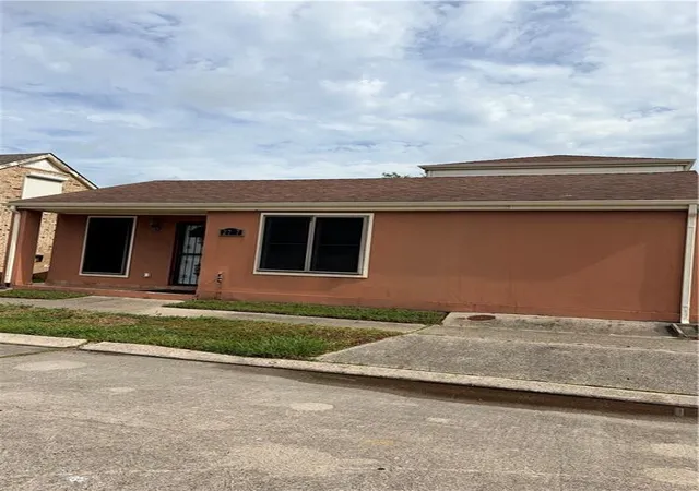 Homes for sale in New Orleans, LA | 2747 Edna St, New Orleans, LA 70126 | MLS# 2562270