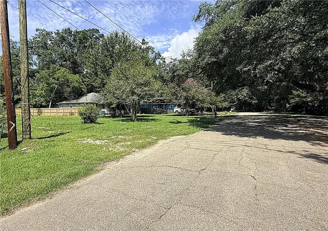 Homes for sale in Covington, LA | 1415 W 20th Ave, Covington, LA 70433 | MLS# 2564910