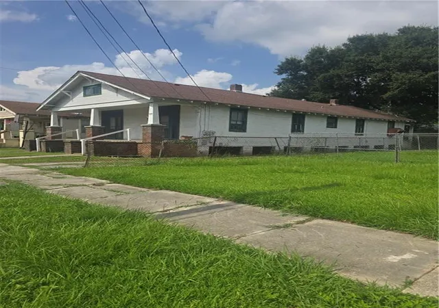 Homes for sale in Gretna, LA | 1308 10 Monroe St, Gretna, LA 70053 | MLS# 2564911