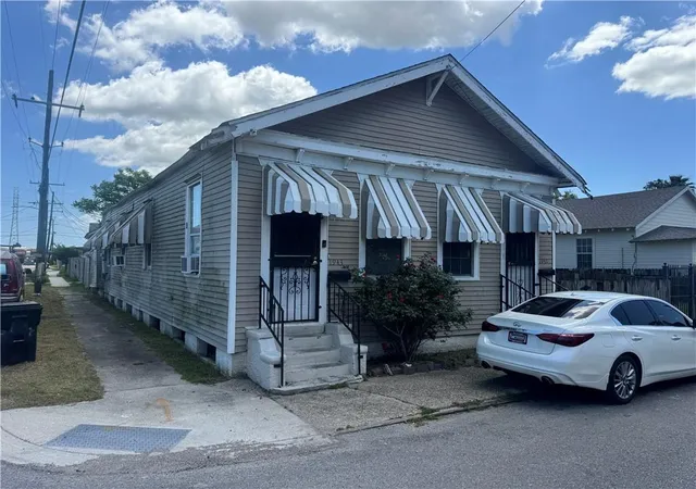Homes for sale in New Orleans, LA | 1941 Port St, New Orleans, LA 70117 | MLS# 2564922