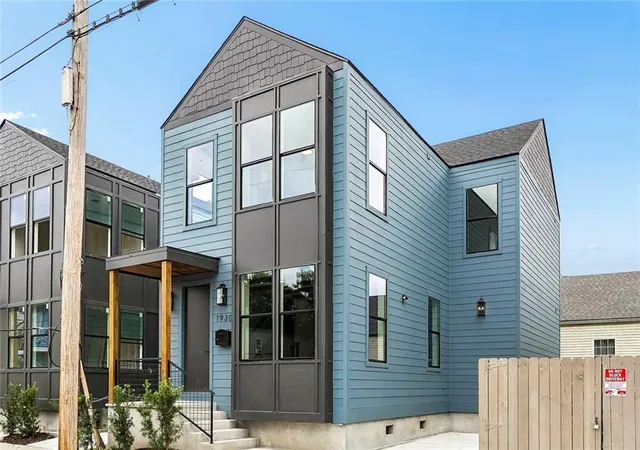 3rd image of 1930 First St, New Orleans, LA 70113 | MLS# 2564934