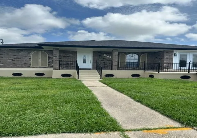 1st image of 7649 Berg St, New Orleans, LA 70128 | MLS# 2564879