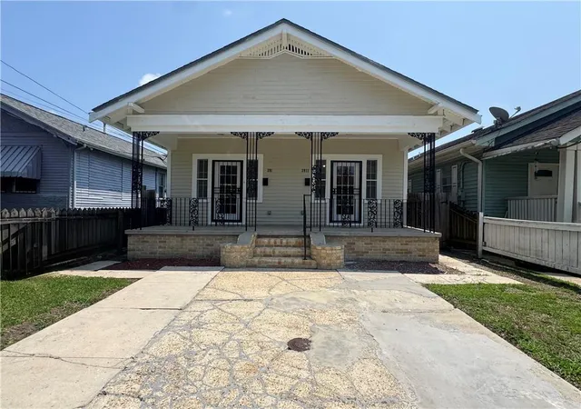 1st image of 3911 13 Franklin Ave, New Orleans, LA 70122 | MLS# 2564976