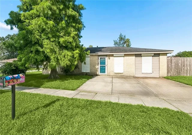 1st image of 2524 Cora Ann St, Violet, LA 70092 | MLS# 2564989