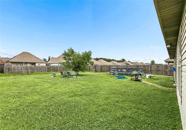 Homes for sale in Ponchatoula, LA | 42169 Broderick Ave, Ponchatoula, LA 70454 | MLS# 2564946
