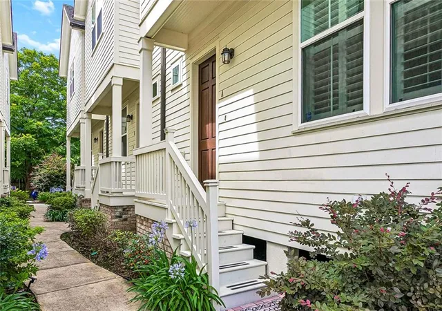 2nd image of 4422 Lasalle St #A, New Orleans, LA 70115 | MLS# 2564945