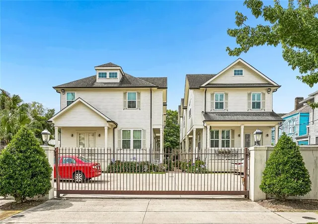 3rd image of 4422 Lasalle St #A, New Orleans, LA 70115 | MLS# 2564945