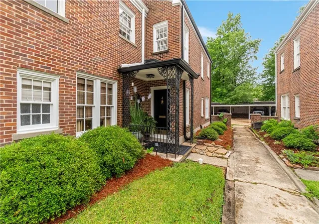 Homes for sale in Hattiesburg, MS | 112 2nd Ave #4, Hattiesburg, MS 39401 | MLS# 2565010