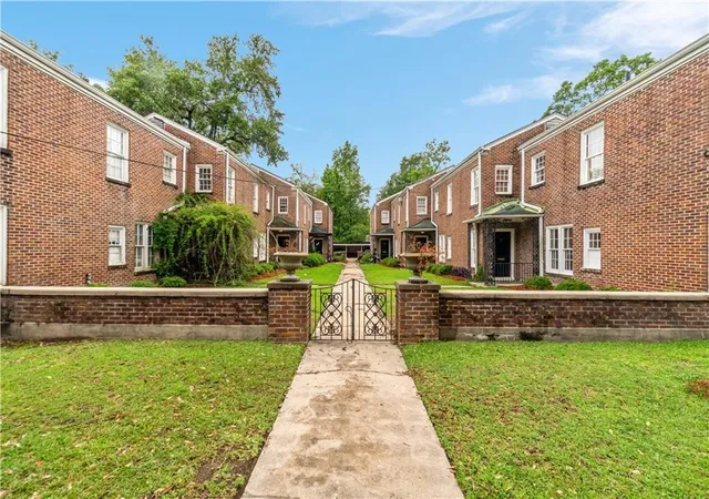 Homes for sale in Hattiesburg, MS | 112 2nd Ave #4, Hattiesburg, MS 39401 | MLS# 2565010