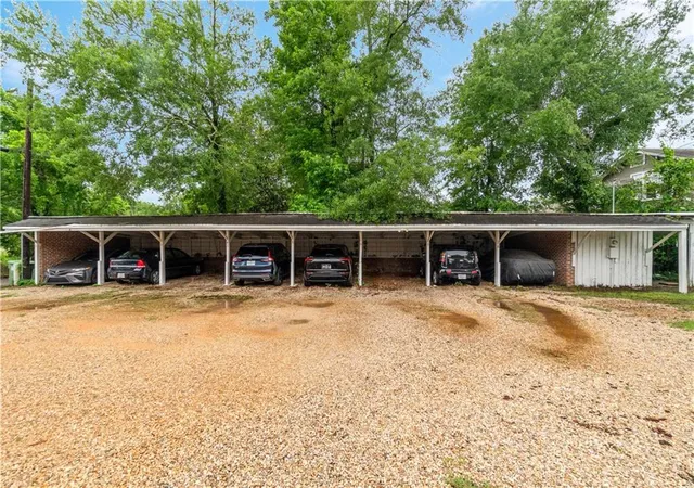Homes for sale in Hattiesburg, MS | 112 2Nd Ave #4, Hattiesburg, MS 39401 | MLS# 2565010