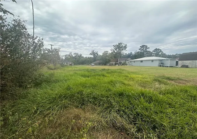 Homes for sale in St. Bernard, LA | 1608 Linda Lou Dr, St. Bernard, LA 70085 | MLS# 2565014