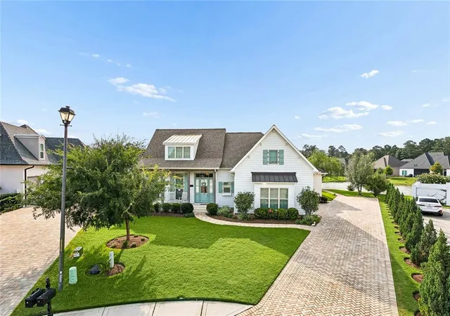 1st image of 201 Rue Chantilly, Covington, LA 70433 | MLS# 2564854