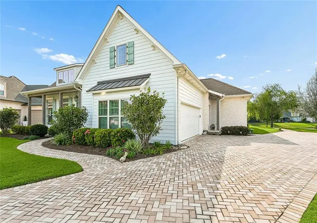 3rd image of 201 Rue Chantilly, Covington, LA 70433 | MLS# 2564854