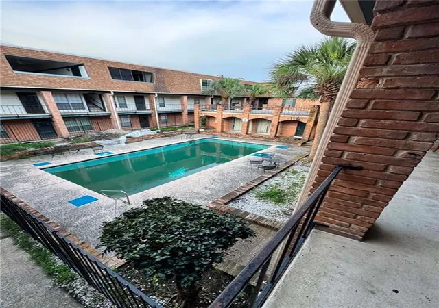 Photo 3 of Condo for sale at 3126 Edenborn Ave #611, Metairie, LA 70002 | MLS# 2565042 | Listing updated on 2026-08-02