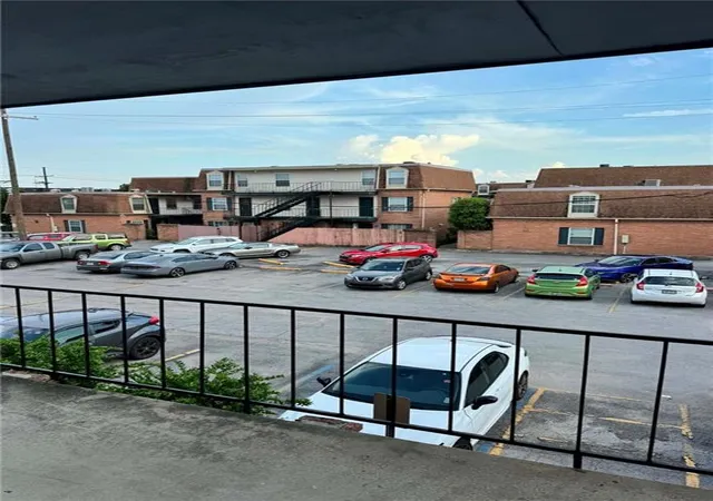Photo 4 of Condo for sale at 3126 Edenborn Ave #611, Metairie, LA 70002 | MLS# 2565042 | Listing updated on 2026-08-02