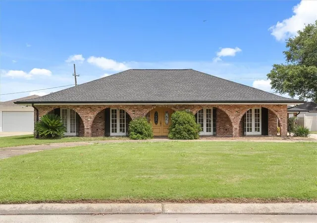 Homes for sale in Belle Chasse, LA | 205 Fort Jackson St, Belle Chasse, LA 70037 | MLS# 2564707