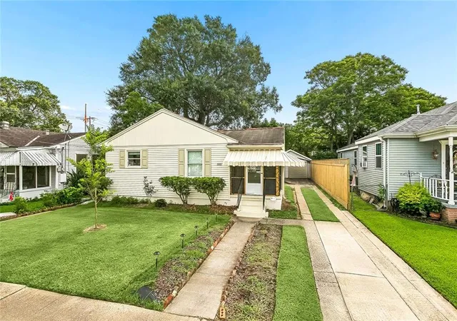 Photo 2 of Single family home for sale at 555 Honore Dr, New Orleans, LA 70121 | MLS# 2565090 | Listing updated on 2026-07-15