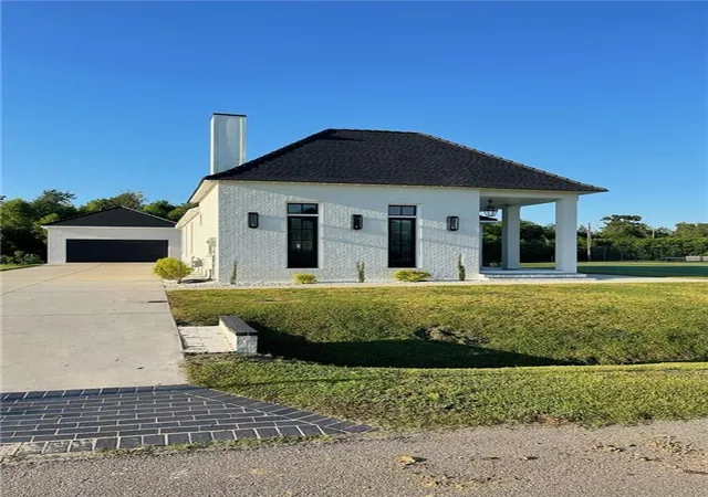 Homes for sale in Belle Chasse, LA | 106 Deerfield Dr, Belle Chasse, LA 70037 | MLS# 2565106