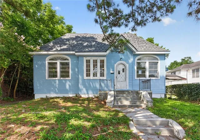1st image of 4124 Clermont Dr, New Orleans, LA 70122 | MLS# 2564955