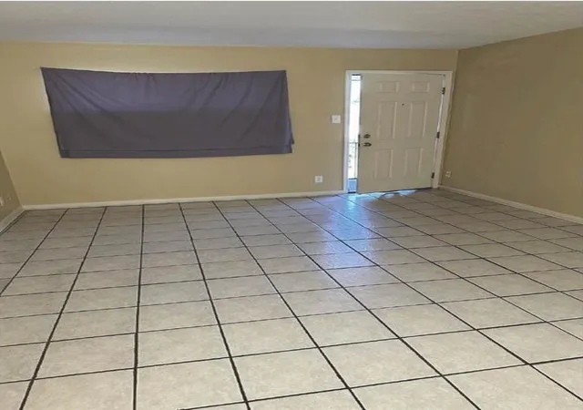 Listing Photo 4 - Condo for sale in building located at 600 Westwood Dr, Marrero, LA 70072
