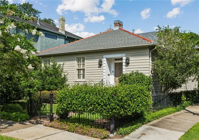 3rd image of 738 Pine St, New Orleans, LA 70118 | MLS# 2565136