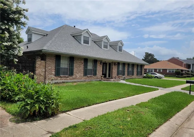 Homes for sale in Metairie, LA | 3701 N Labarre Rd, Metairie, LA 70002 | MLS# 2564929