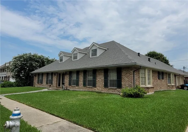 Homes for sale in Metairie, LA | 3701 N Labarre Rd, Metairie, LA 70002 | MLS# 2564929