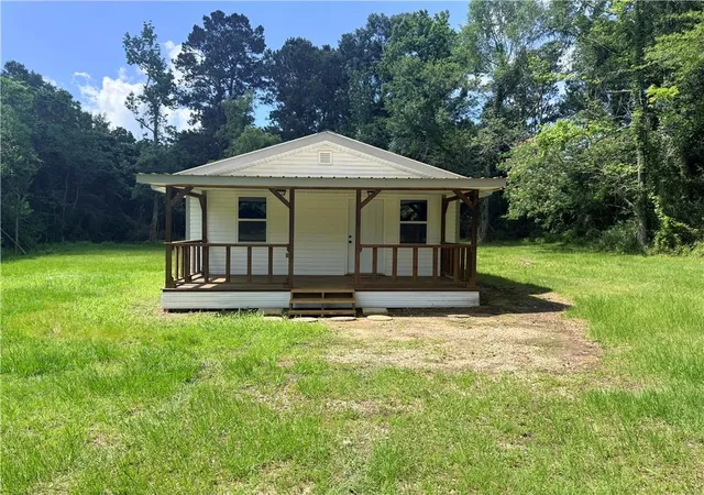 Homes for sale in Franklinton, LA | 2464 Greenlaw Ave, Franklinton, LA 70438 | MLS# 2564242