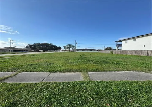Homes for sale in Arabi, LA | 700 Cougar Dr, Arabi, LA 70032 | MLS# 2565211