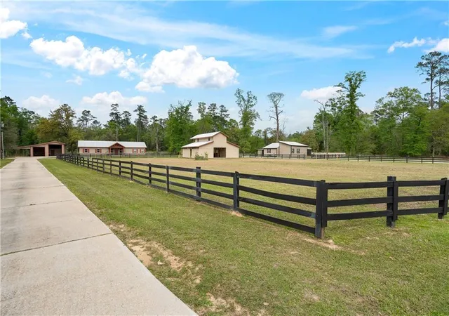 1st image of 19243 Sisters Rd, Ponchatoula, LA 70454 | MLS# 2564811