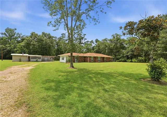 Homes for sale in Ponchatoula, LA | 39329 Old Sawmill Rd, Ponchatoula, LA 70454 | MLS# 2565218