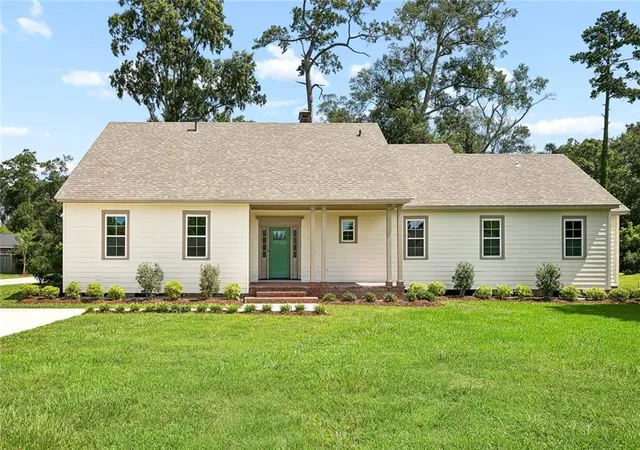 2nd image of 44060 Forbes Farm Dr, Hammond, LA 70403 | MLS# 2565230