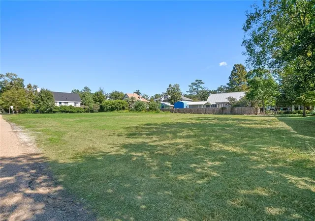 4th image of 237 West St, Mandeville, LA 70448 | MLS# 2565247