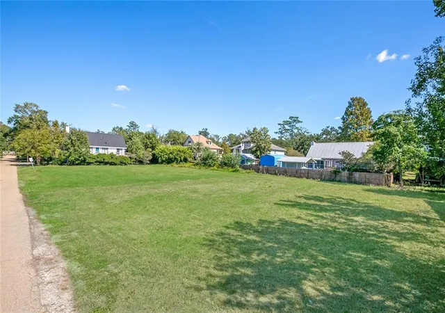 5th image of 237 West St, Mandeville, LA 70448 | MLS# 2565247