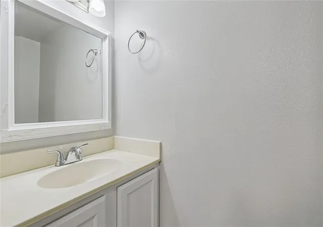 5th image of 318 Lake Marina Dr #115, New Orleans, LA 70124 | MLS# 2562297