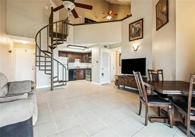 Photo 3 of Condo for sale at 420 Metairie Hammond Hwy #307, Metairie, LA 70005 | MLS# 2565205 | Listing updated on 2026-09-01