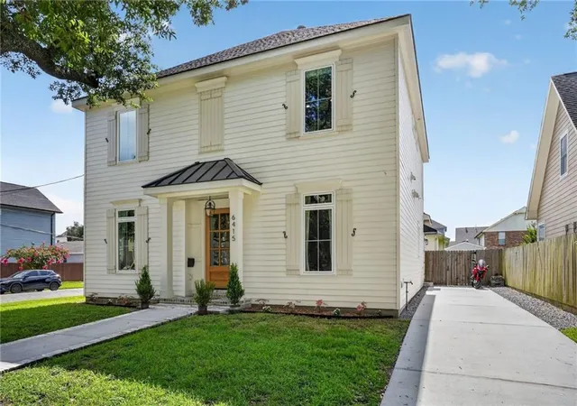 Homes for sale in New Orleans, LA | 6415 Bellaire Dr, New Orleans, LA 70124 | MLS# 2565153