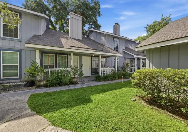 1st image of 307 Cedarwood Dr #307, Mandeville, LA 70471 | MLS# 2562788