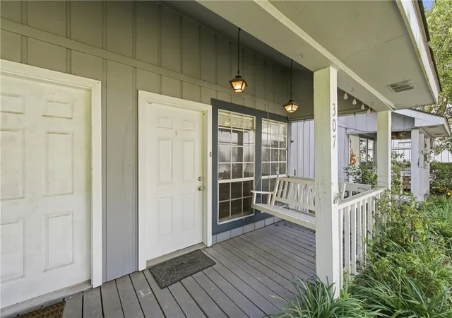 2nd image of 307 Cedarwood Dr #307, Mandeville, LA 70471 | MLS# 2562788