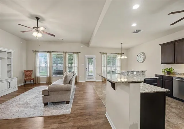 Photo 3 of Single family home for sale at 800 Regent Parc Blvd, Slidell, LA 70458 | MLS# 2564913 | Listing updated on 2026-07-17