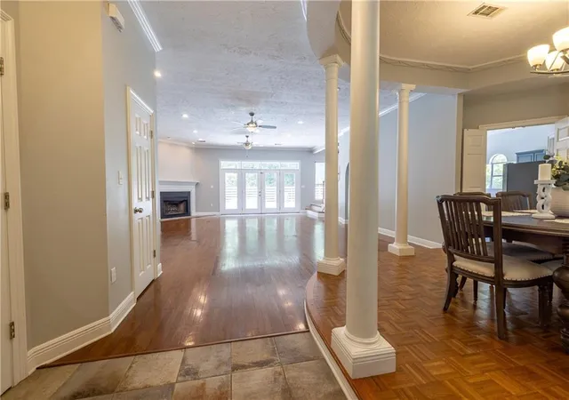 3rd image of 105 Woodlawn Ln, Mandeville, LA 70471 | MLS# 2564352
