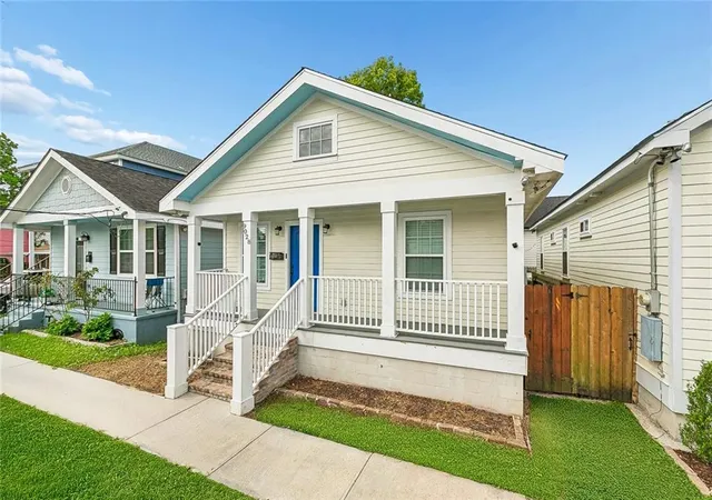 2nd image of 9028 Marks St, New Orleans, LA 70118 | MLS# 2565469