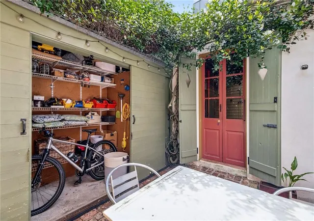 Homes for sale in New Orleans, LA | 1412 Dauphine St, New Orleans, LA 70116 | MLS# 2565473