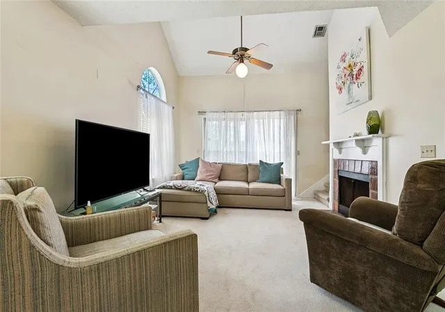 Photo 3 of Condo for sale at 2002 Greenpoint Dr #2002, New Orleans, LA 70114 | MLS# 2565334 | Listing updated on 2026-08-03