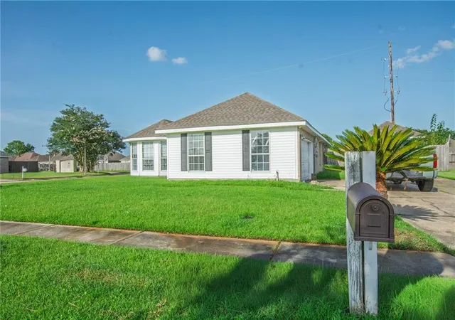 Photo 23 of Single family home for sale at 101 Tammy Dr, La Place, LA 70068 | MLS# 2565269 | Listing updated on 2026-08-29